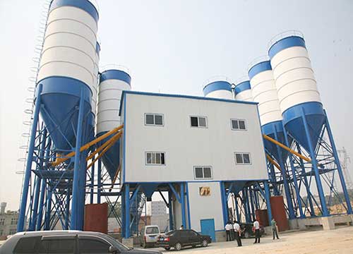 長城建機(jī)大型混凝土攪拌站