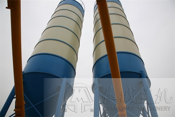 攪拌站用散裝水泥倉或片狀水泥倉哪個好?