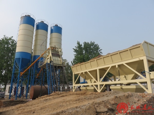 滎陽(yáng)長(zhǎng)城機(jī)械廠教您選擇拌合站要看這五項(xiàng)