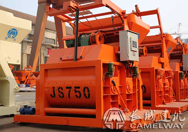 0.75的強(qiáng)制攪拌機(jī)一天能出多少料？