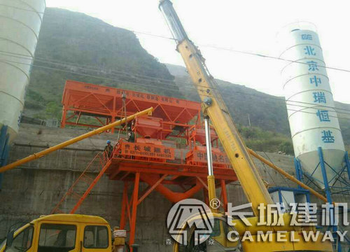 混凝土攪拌站生產線現(xiàn)場安裝