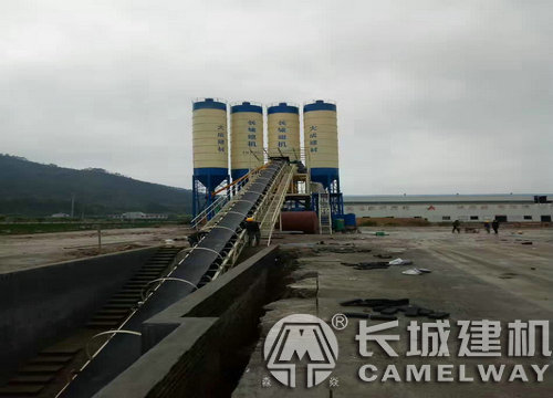 180混凝土雙軸強制攪拌設(shè)備一套多少錢