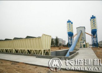 時(shí)產(chǎn)75方混泥土攪拌站全套設(shè)備多少錢