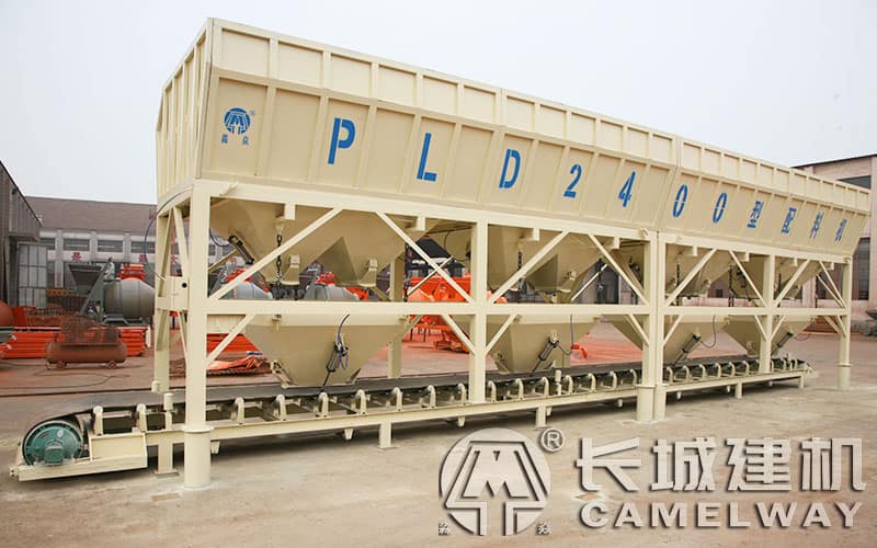 全自動(dòng)混凝土配料機(jī)，配料機(jī)2400型可以做成4倉嗎