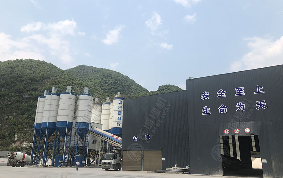 貴州興筑商砼雙180混凝土攪拌