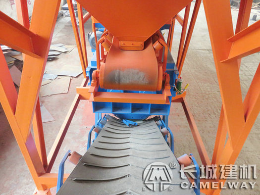 水泥穩(wěn)定土拌和機機械設備