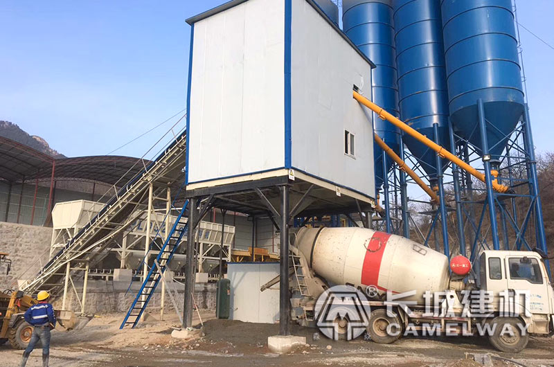 60攪拌站生產(chǎn)實(shí)景 60攪拌站生產(chǎn)實(shí)景