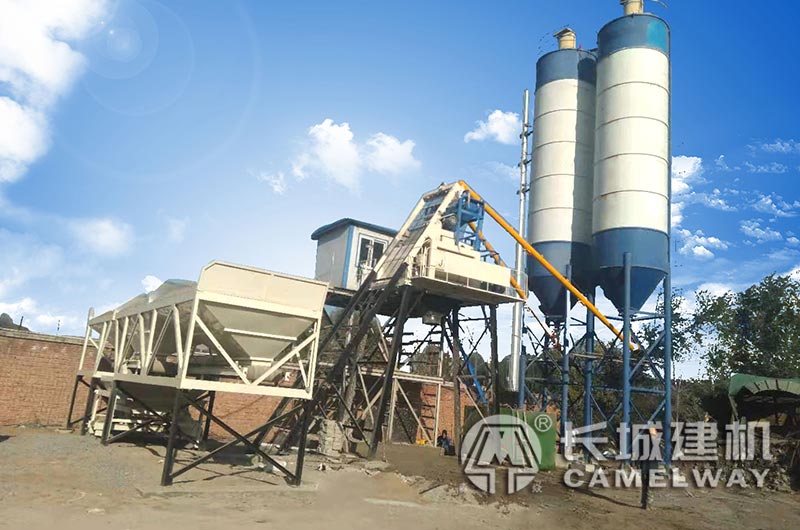 水穩(wěn)攪拌機(jī)加工現(xiàn)場(chǎng) 水穩(wěn)攪拌機(jī)加工現(xiàn)場(chǎng)