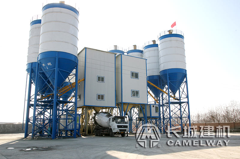 混凝土攪拌站生產(chǎn)線實(shí)景圖 混凝土攪拌站生產(chǎn)線實(shí)景圖