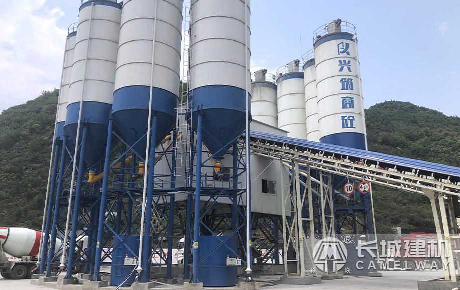 長(zhǎng)城180攪拌站機(jī)組設(shè)備客戶現(xiàn)場(chǎng)