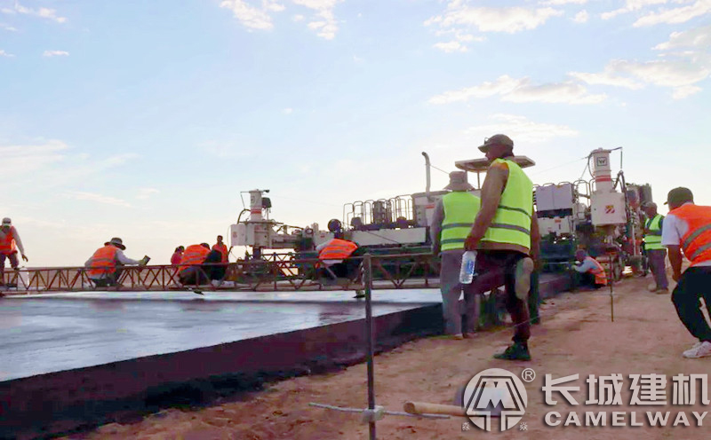 烏茲別克斯坦公路項目現(xiàn)場